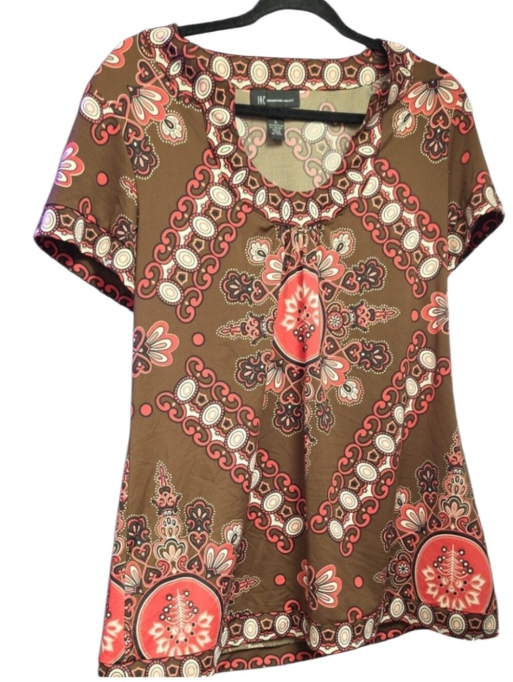 INC International Concepts Brown Paisley Short Sleeve Tee with Red Accents